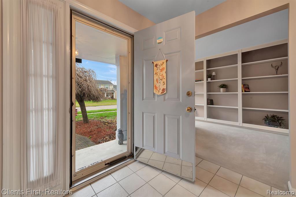 46657 GUNNERY Drive, Canton, MI 48187 — Photo 8