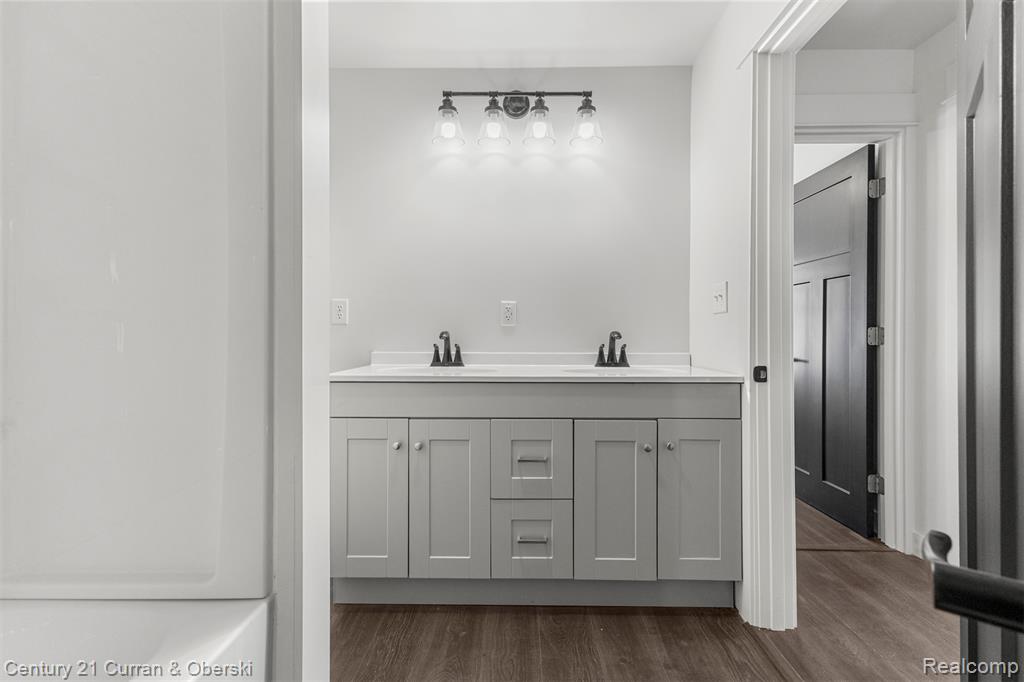 4296 Burgess Road, Pinckney, MI 48169 — Photo 15