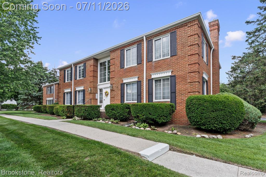 775 E Fox Hills Drive, Bloomfield Hills, MI 48304 — Photo 24