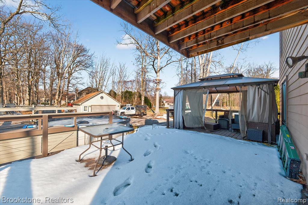 1980 Oakville Waltz Road, New Boston, MI 48164 — Photo 31