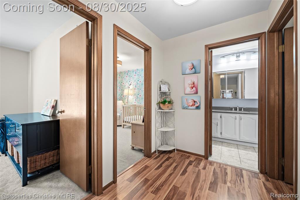 46502 Springhill Drive, Shelby Twp, MI 48317 — Photo 14