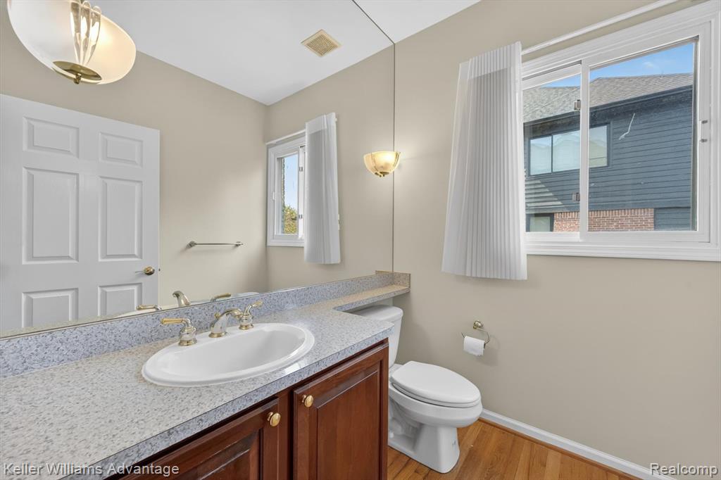 6356 Branford Drive, West Bloomfield, MI — Photo 26