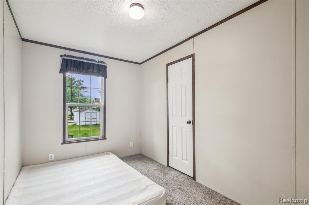 4726 Harrow Court, Sterling Heights, MI 48310 — Photo 17