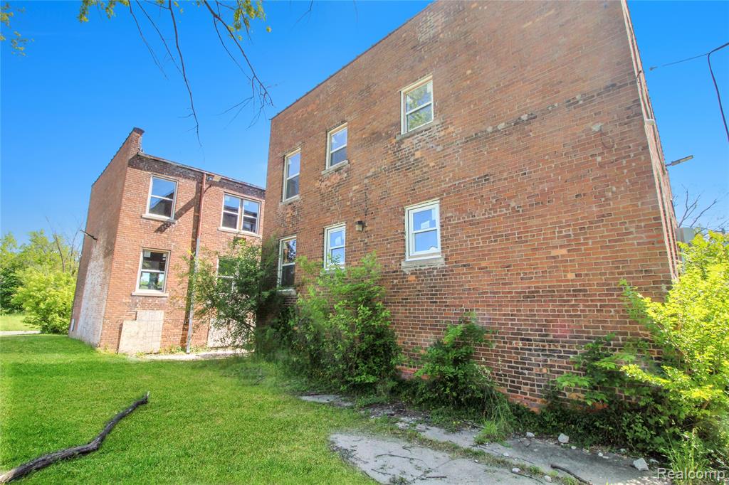 18036 SCHOENHERR Street, Detroit, MI 48205 — Photo 18