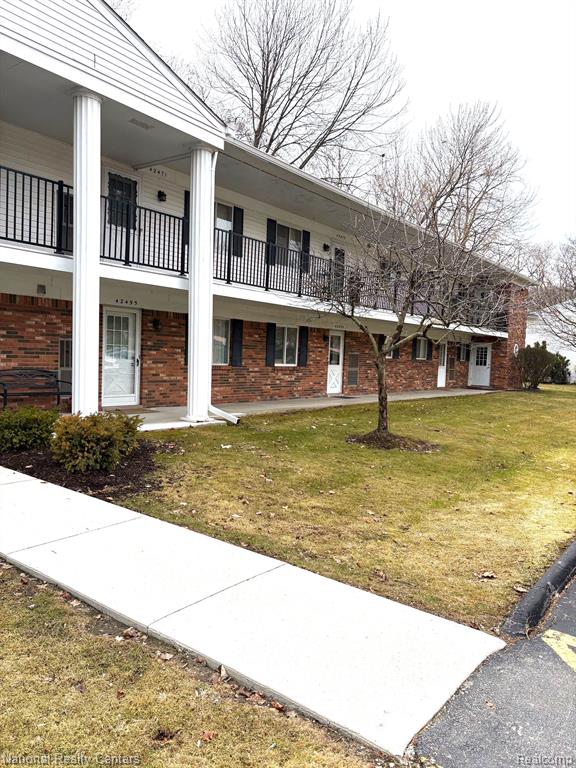 42499 PLYMOUTH HOLLOW Drive, 32, Plymouth, MI 48170 — front exterior