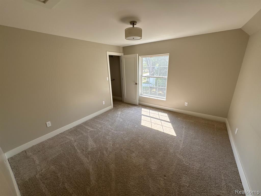 45 E Jackson Street, Orion, MI 48362 — Photo 16