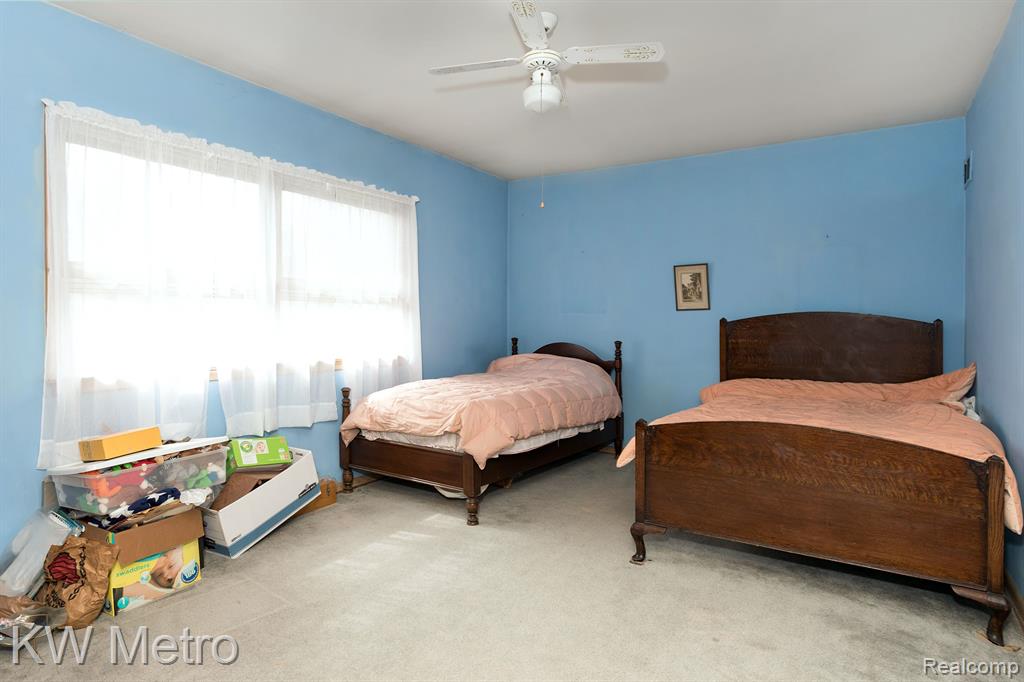 49151 RIDGE Court, Northville, MI 48168 — Photo 9