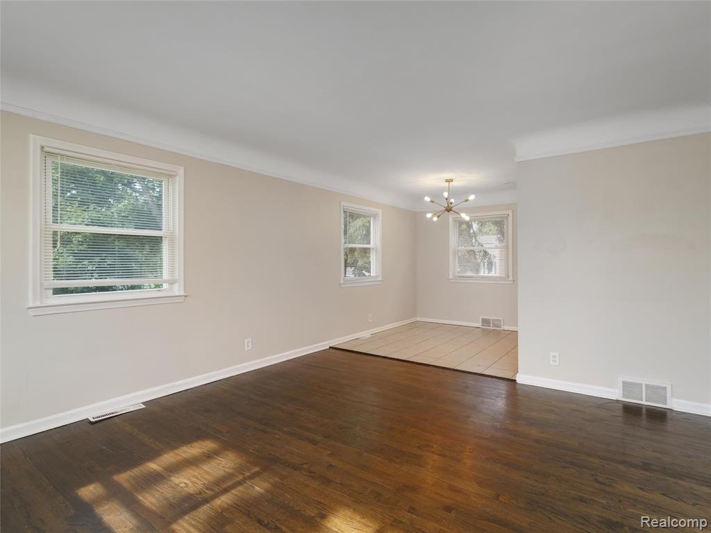 96 Oneida Street, Pontiac, MI 48341 — Photo 9