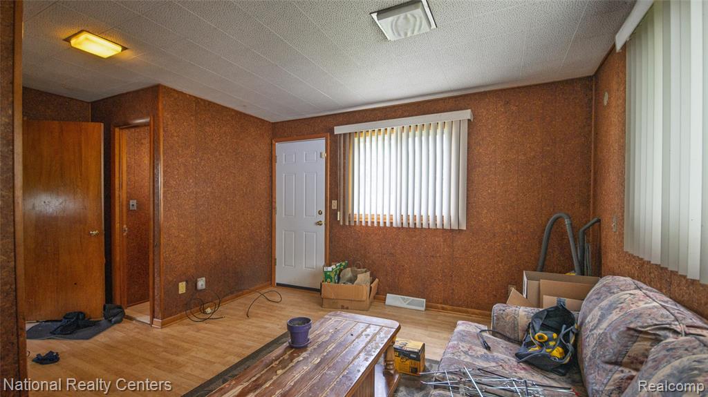 2561 Verna Street, Ypsilanti, MI 48197 — Photo 21