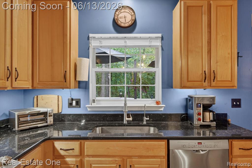 1972 Woodridge Court, Highland, MI — Photo 19