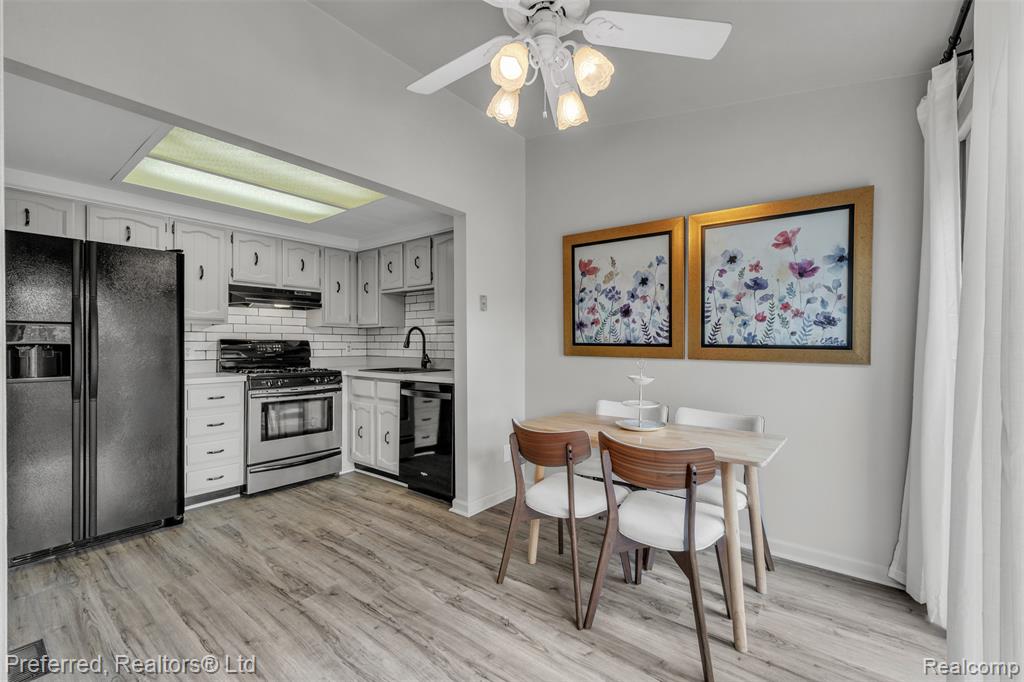 19517 Dartmouth Place, Northville, MI 48167 — Photo 12
