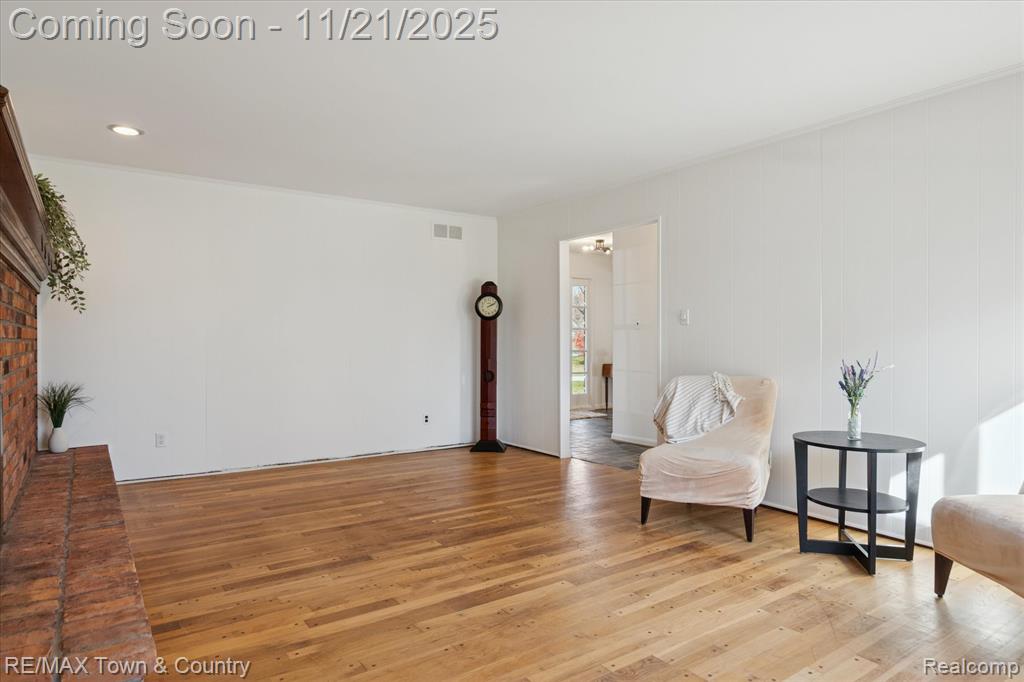 5593 Woodwind Drive, Bloomfield Hills, MI 48301 — Photo 10