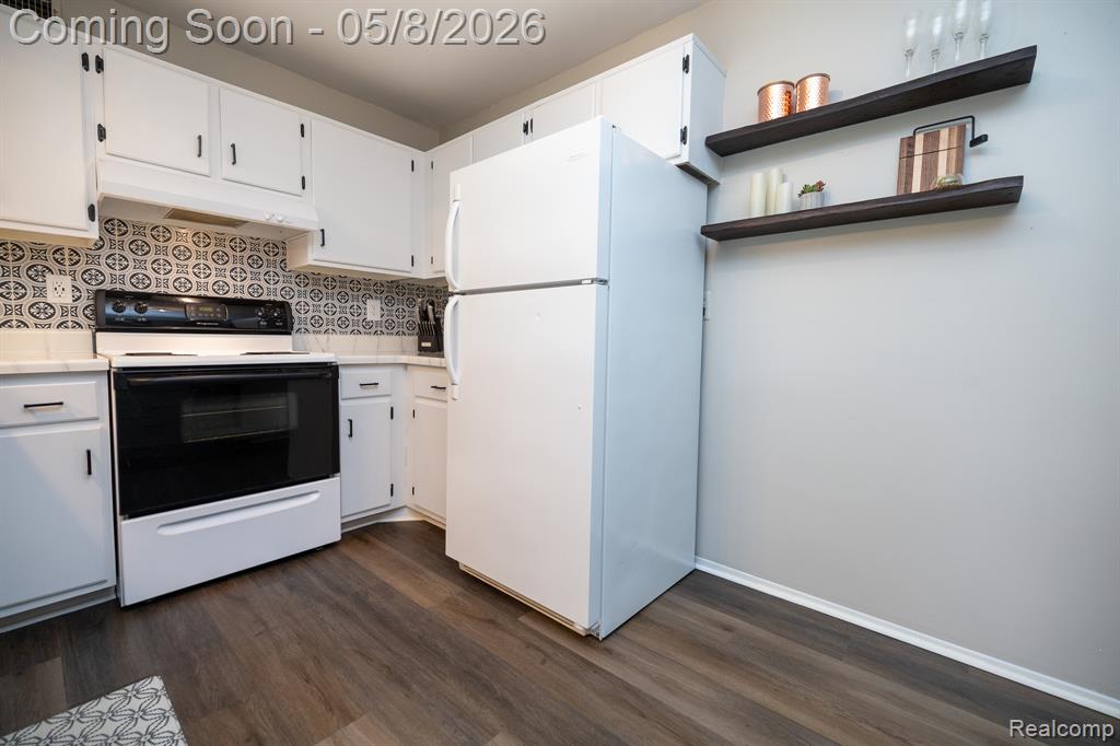 806 Bloomfield Village Boulevard, H, Auburn Hills, MI 48326 — Photo 9