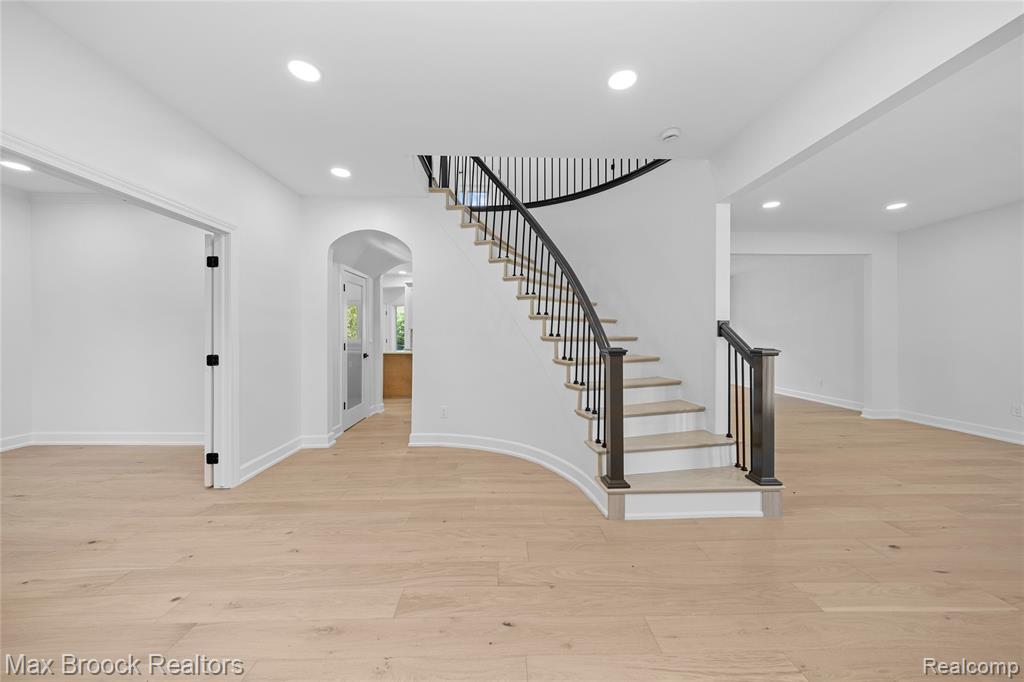 7219 Oakwood Drive, West Bloomfield, MI — Photo 5