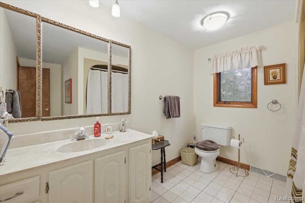 5726 Barnes Road, Millington, MI 48746 — Photo 70