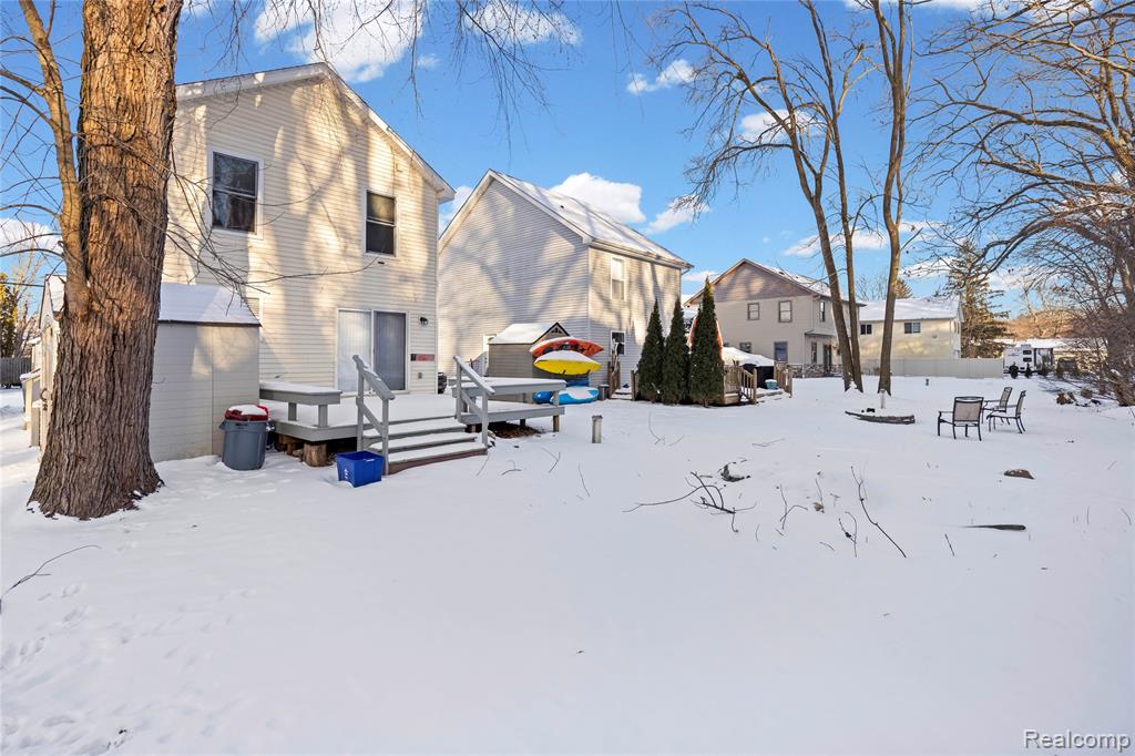 8872 Lagoon Drive, Brighton, MI 48116 — Photo 15