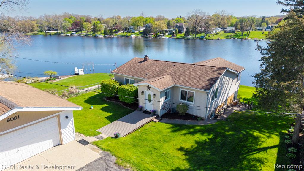 8081 Granada Avenue, Brighton, MI 48114 — Photo 63