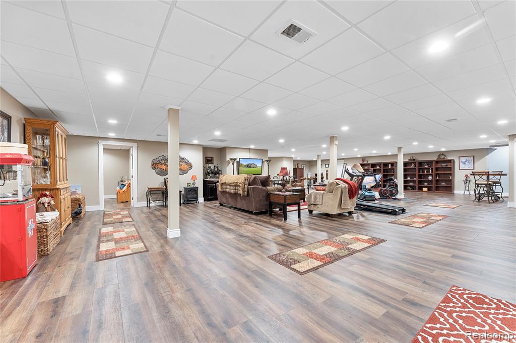 13498 Exeter Road, Carleton, MI 48117 — Photo 33