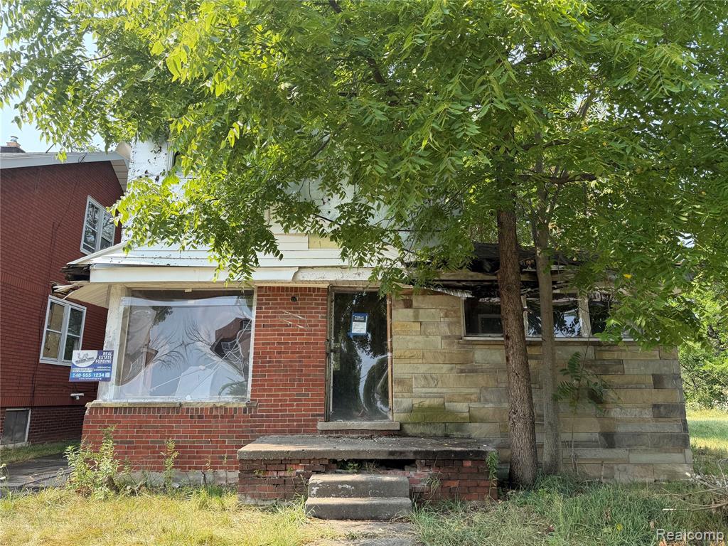 11975 Hamburg Street, Detroit, MI 48205