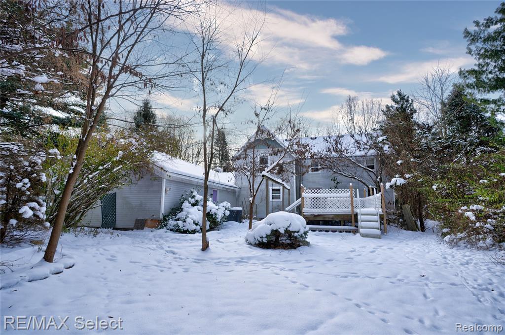 9710 Rattalee Lake Road, Clarkston, MI 48348 — Photo 55