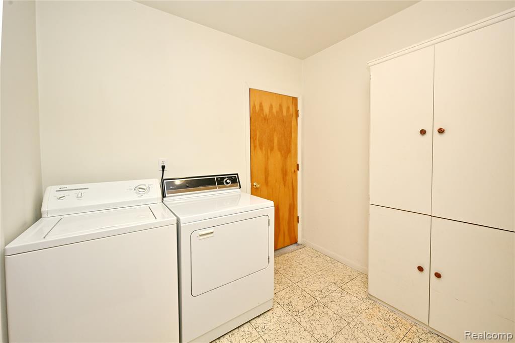 2765 Lahser Road, Bloomfield Hills, MI 48304 — Photo 15