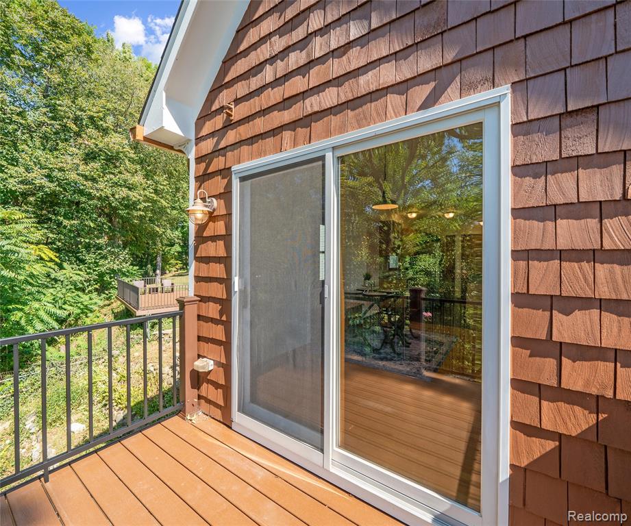11252 Hiland Court, Pinckney, MI 48169 — Photo 13