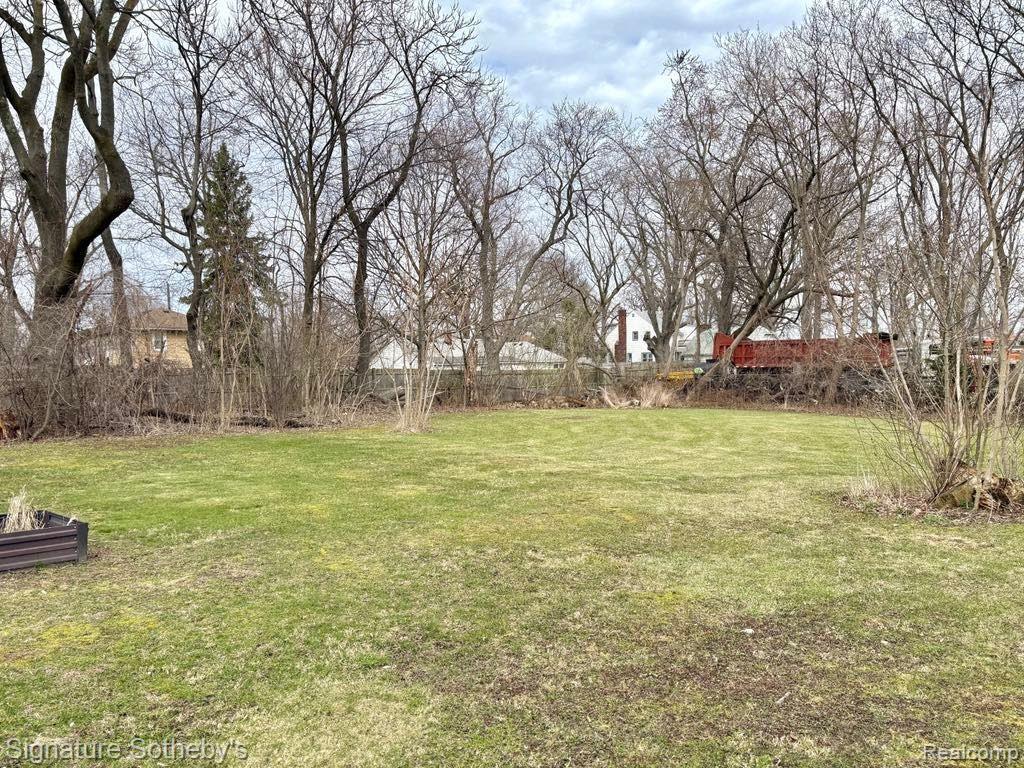 453 CENTRAL Avenue, Pontiac, MI 48341 — Photo 14