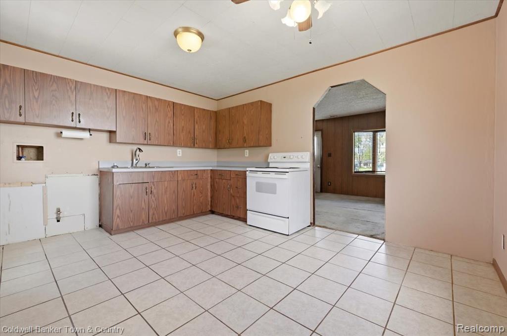 6151 Stephen, Brighton, MI 48116 — Photo 9