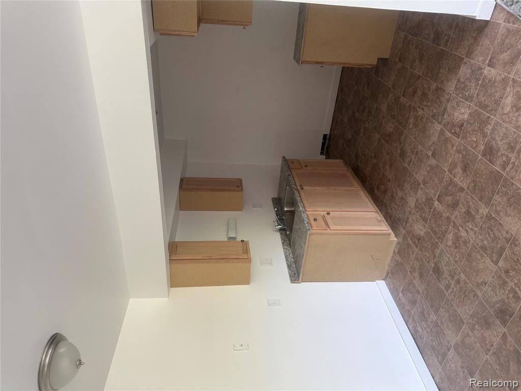 10101 Cadieux Road, Detroit, MI 48224 — Photo 13