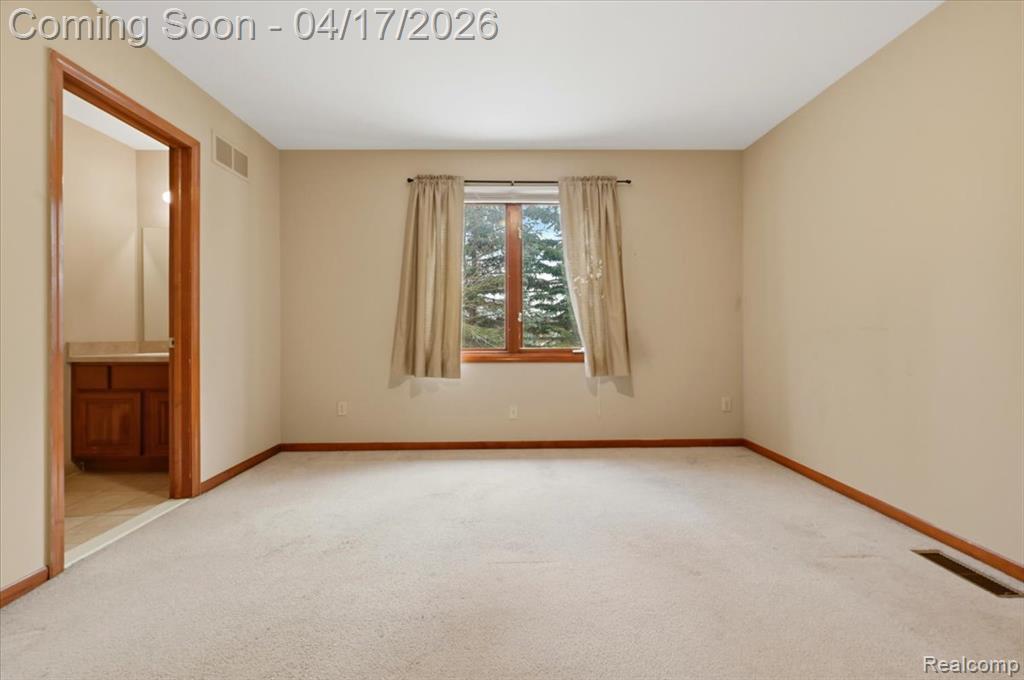 21797 Ambassador Drive, Macomb, MI 48044 — Photo 43