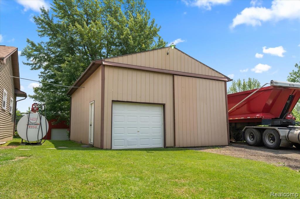 7569 S Durand Road, Durand, MI 48429 — Photo 30
