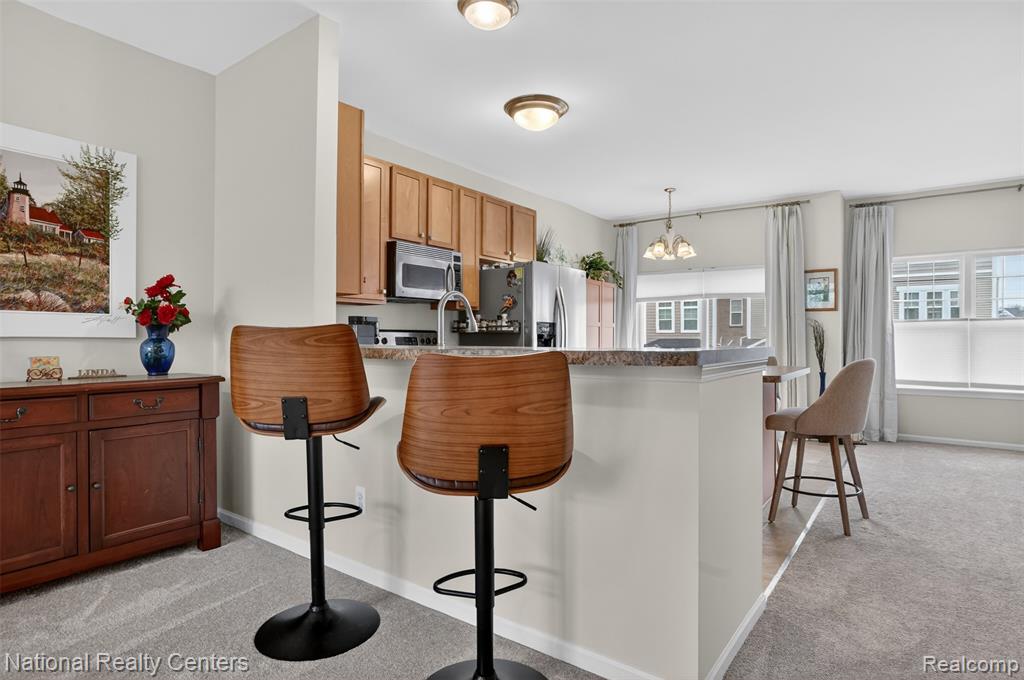 188 Center Boulevard, Wixom, MI 48393 — Photo 18