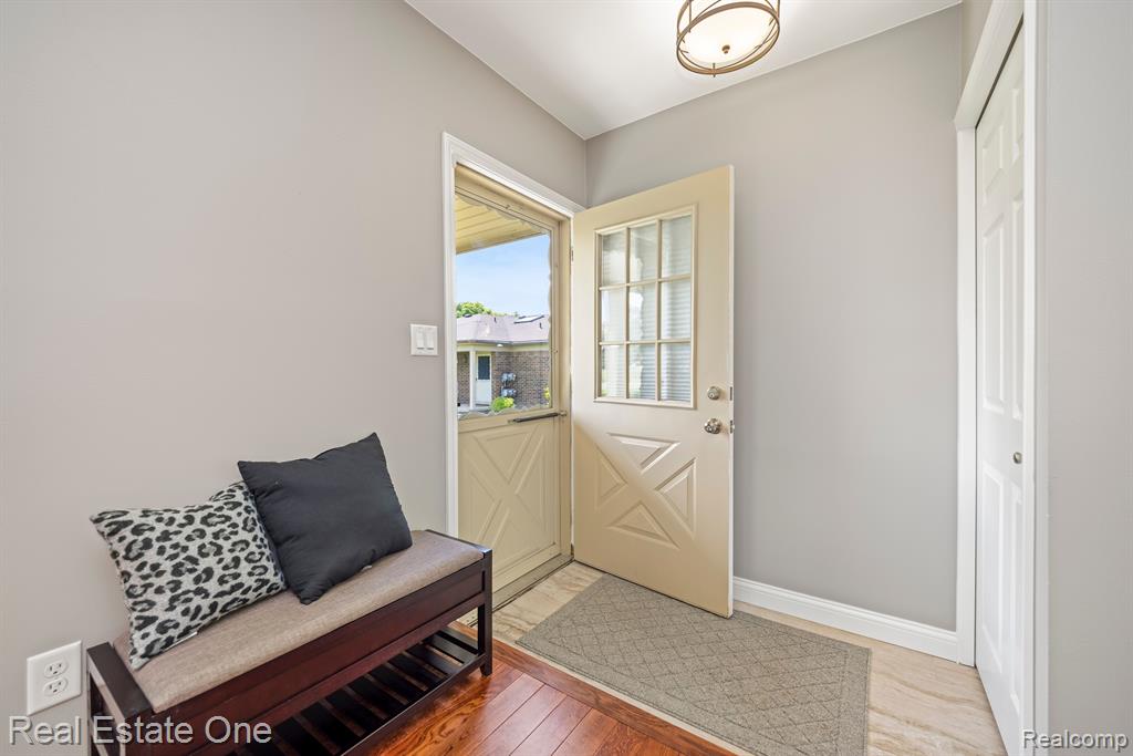 49139 FREEDOM Court, 4, Shelby Twp, MI 48315 — Photo 5