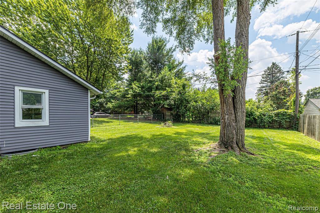 708 Birmingham Street, Lake Orion, MI 48362 — Photo 24