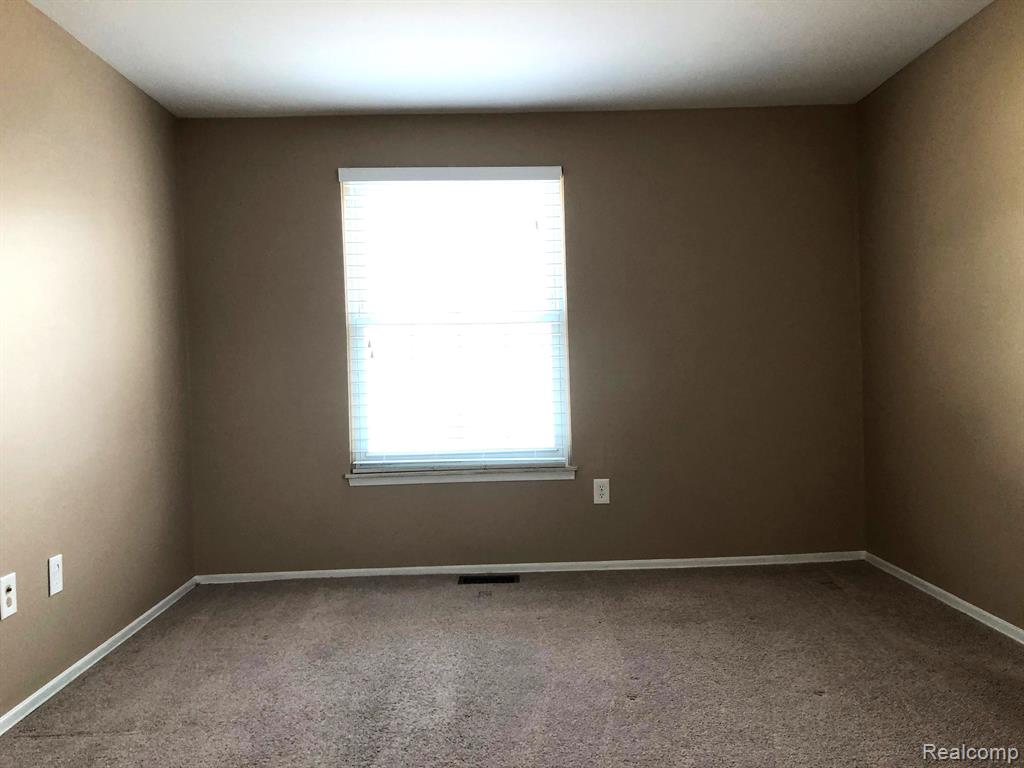 41729 ONAWAY Drive, Northville, MI 48167 — Photo 10