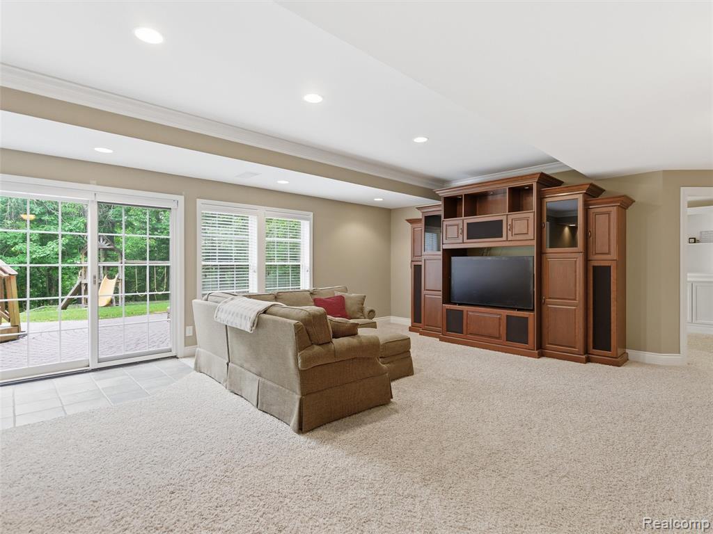 5454 Creekmonte Drive, Rochester, MI 48306 — Photo 41