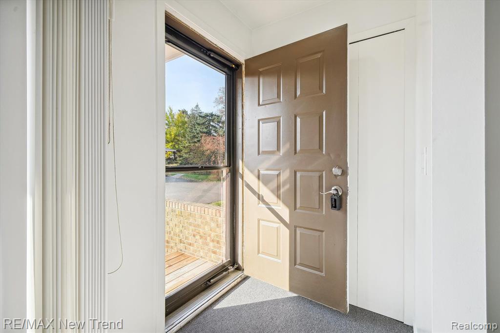 6602 MAPLE LAKES Drive, West Bloomfield, MI — Photo 5