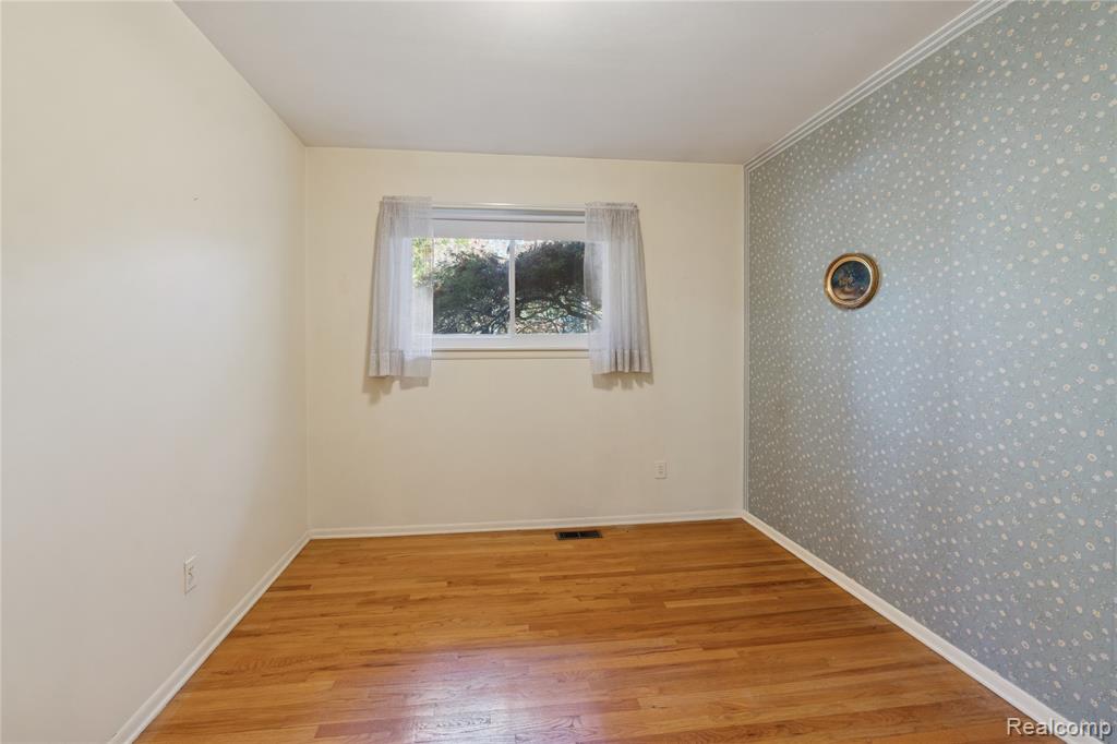 536 Rewold Drive, Rochester, MI 48307 — Photo 19