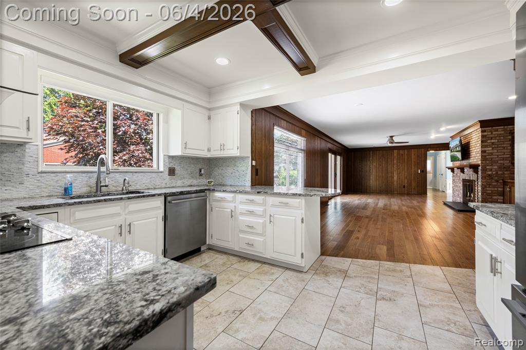 739 Ballantyne Road, Grosse Pointe Shores, MI 48236 — Photo 25