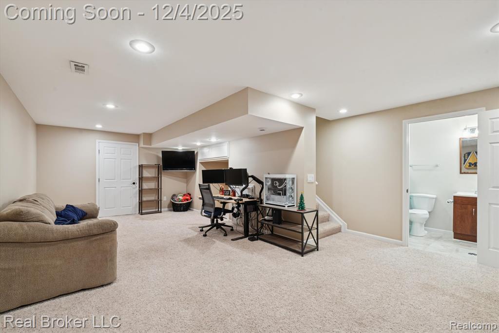 7573 Carlton Drive, Ypsilanti, MI 48197 — Photo 36