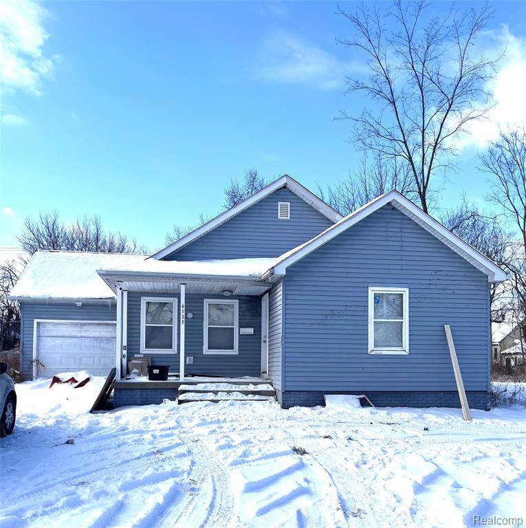 4535 Montclair Street, Detroit, MI 48214 — front exterior