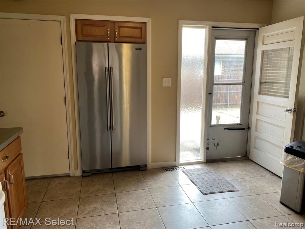 607 W Girard Avenue, Madison Heights, MI 48071 — Photo 19