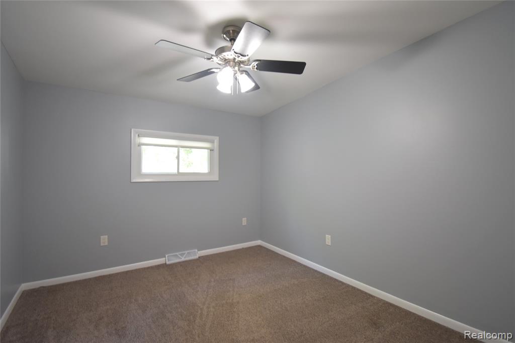 9663 Winston Road, Pinckney, MI 48169 — Photo 12