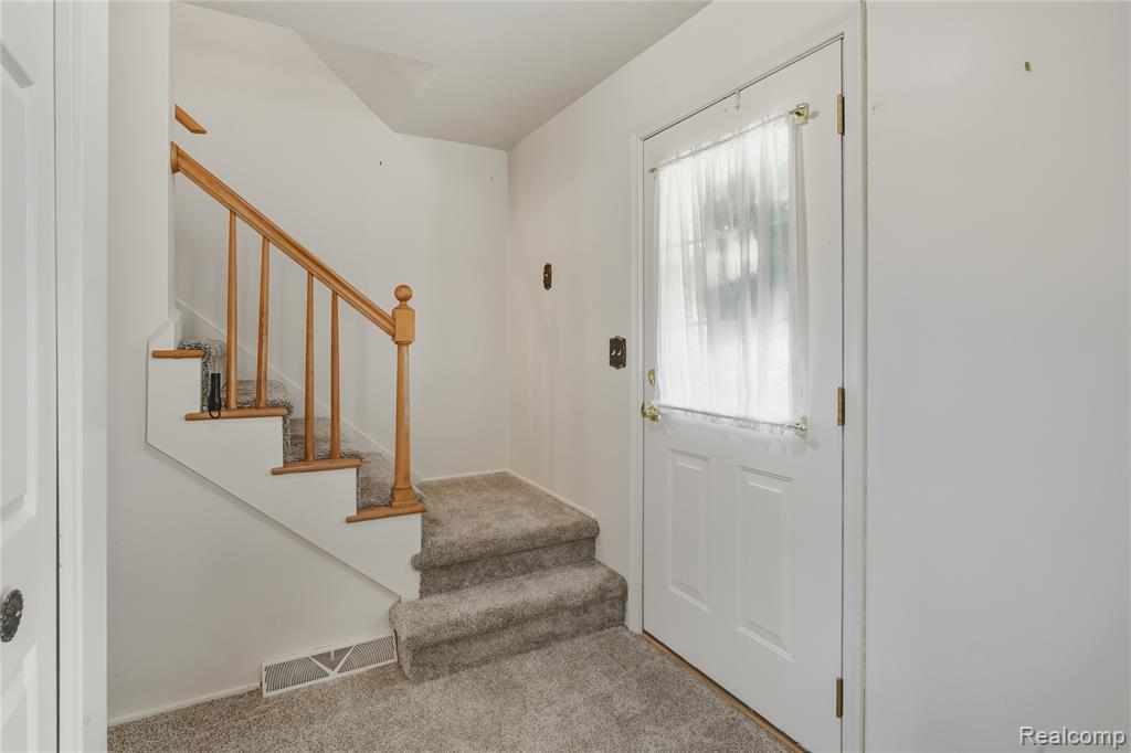 5134 N Jennings Road, Flint, MI 48504 — Photo 3