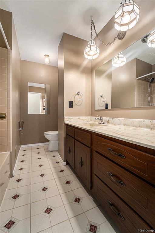 8231 Doncaster Drive, Sterling Heights, MI 48312 — Photo 26