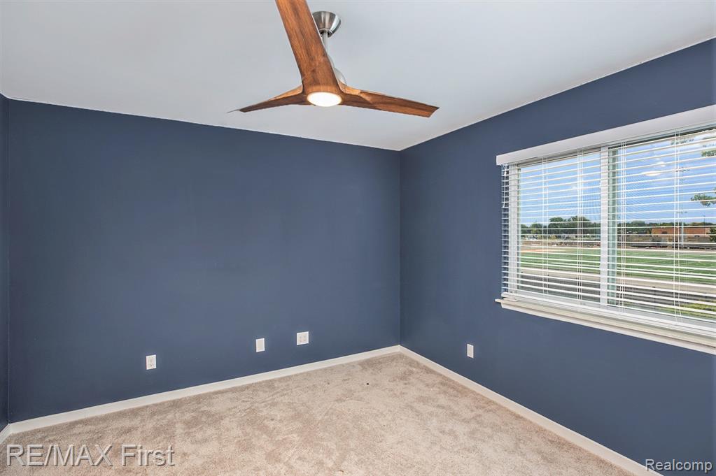 7184 Dur Moll Avenue, Shelby Twp, MI 48317 — Photo 25