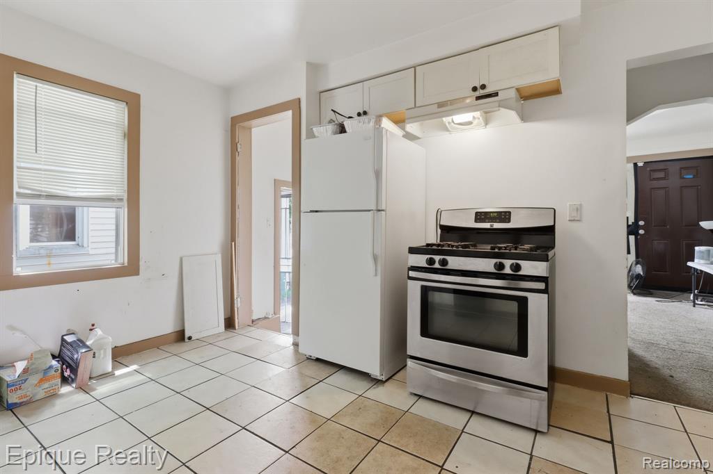 8240 Fielding Street, Detroit, MI 48228 — Photo 8