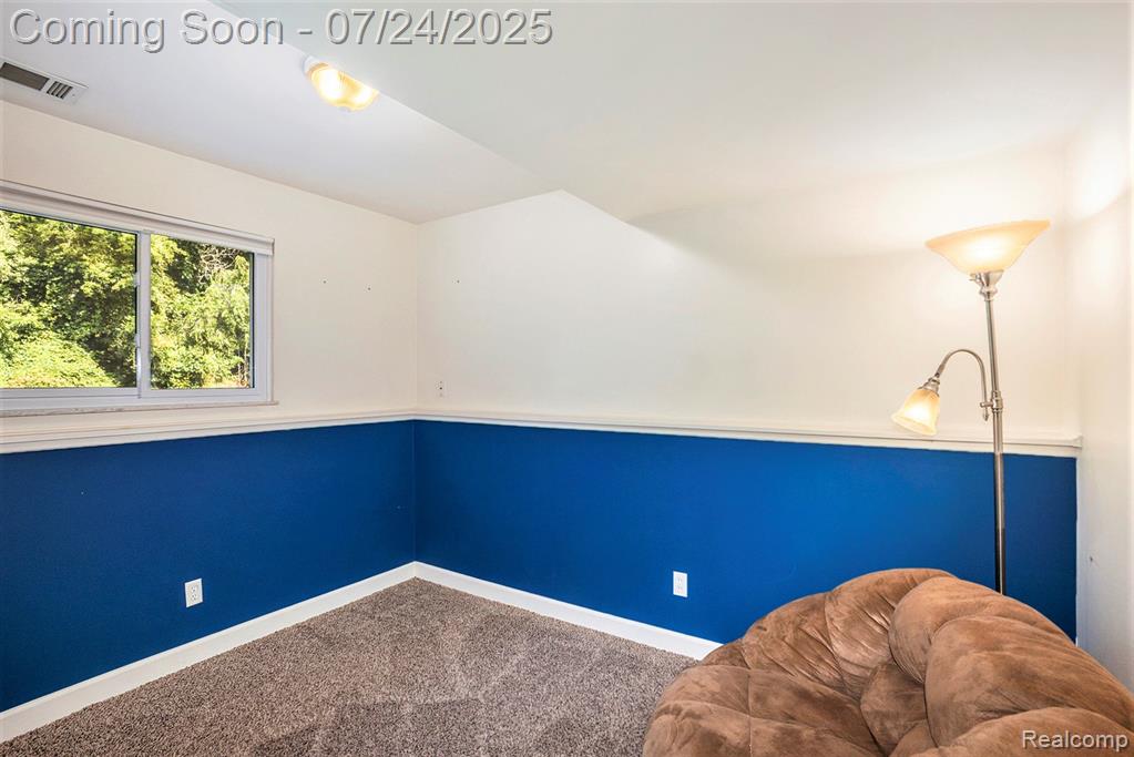 5216 Birchcrest Drive, Swartz Creek, MI 48473 — Photo 14