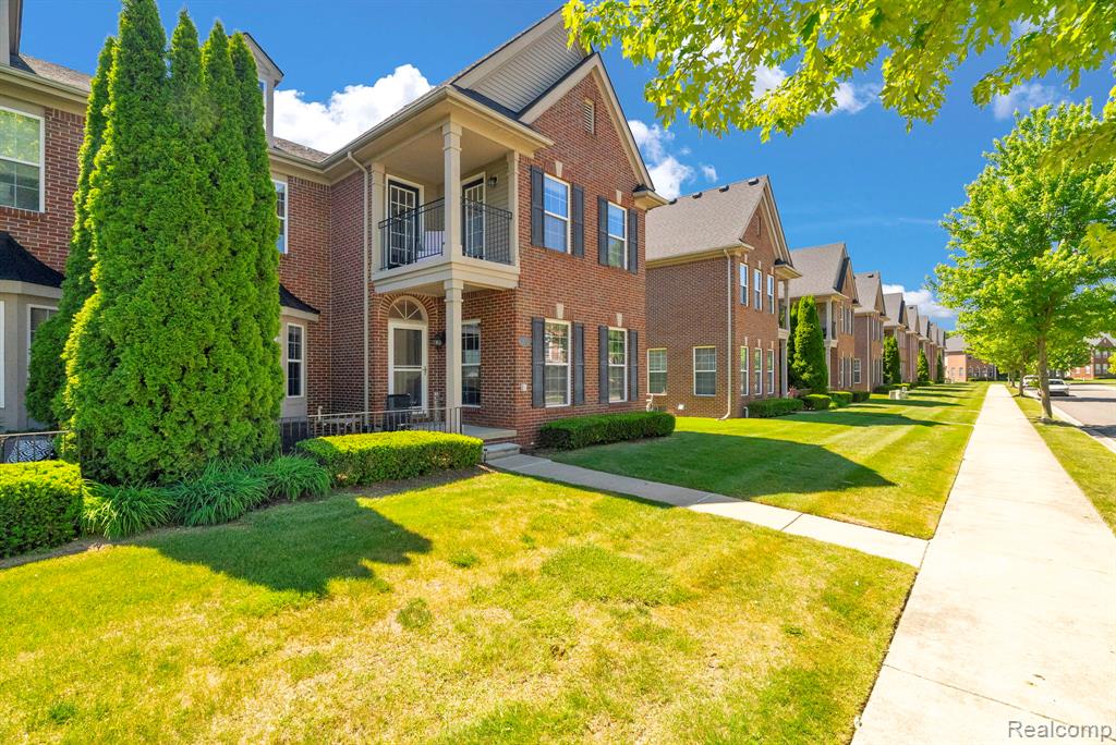 42682 Park Cresent Drive, Sterling Heights, MI 48313 — Photo 4