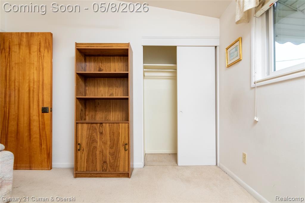 5387 Vivian Street, Dearborn Heights, MI 48125 — Photo 17